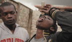 年轻人一天4瓶，根本无心工作！非洲小国已沦陷在止咳糖浆里