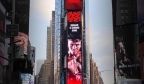 泰拳手播求首登时代广场广告牌，宣传泰拳锦标赛