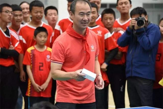 刘国梁昔日主管教练，曾无奈前往日本执教，儿子曾经是国乒一员