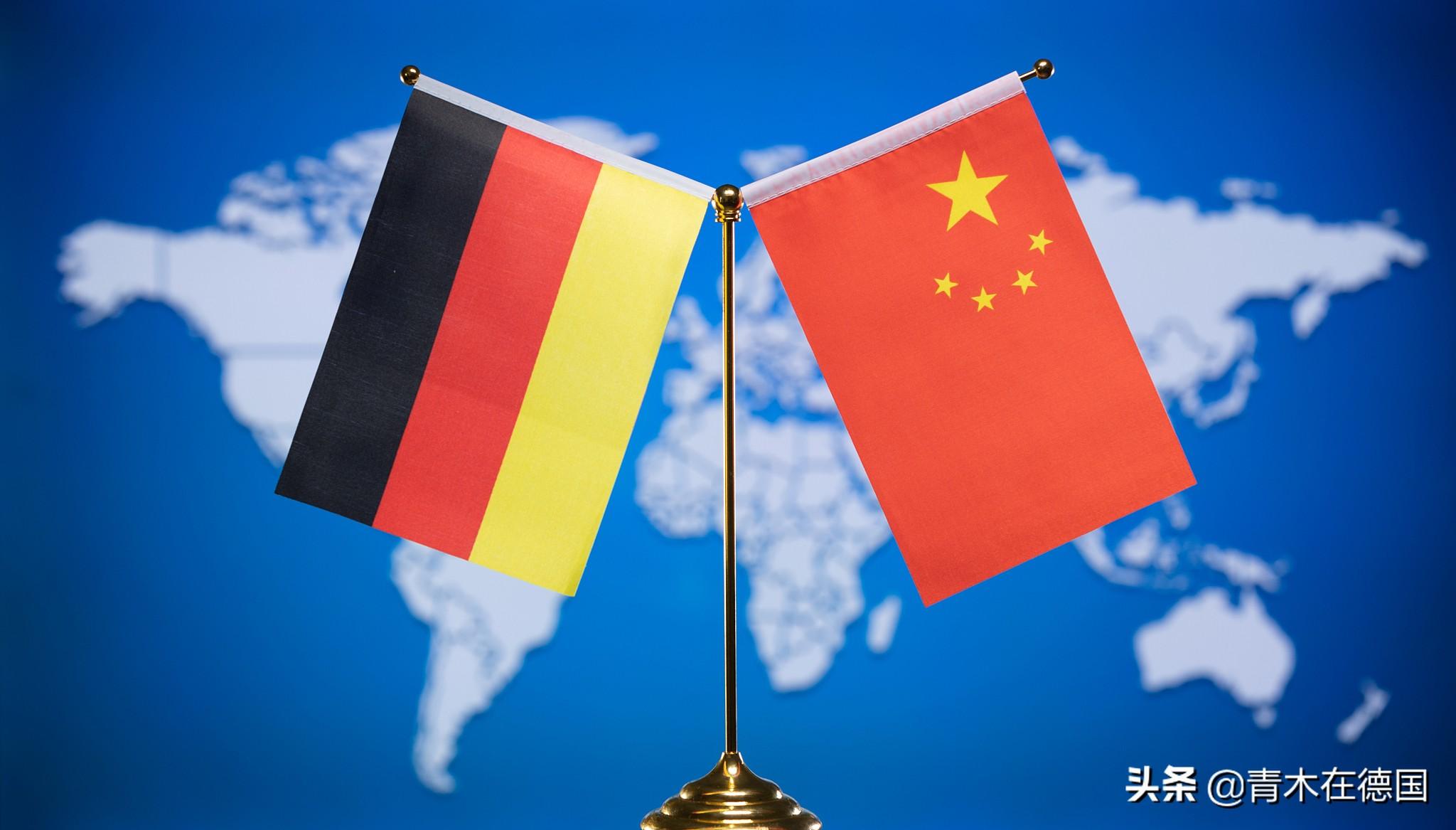 德国前总理：中国正快速崛起，美国害怕失去霸权，正走向尽头