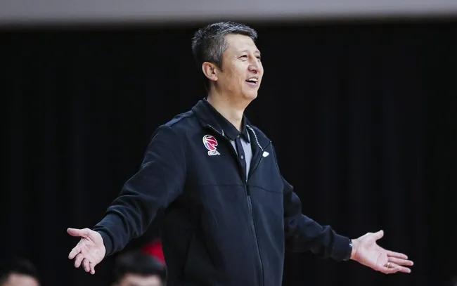 作为男篮功勋教练的郭士强能否职教中国女篮呢