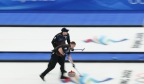 冰壶——男子循环赛：瑞典队胜俄罗斯奥委会队