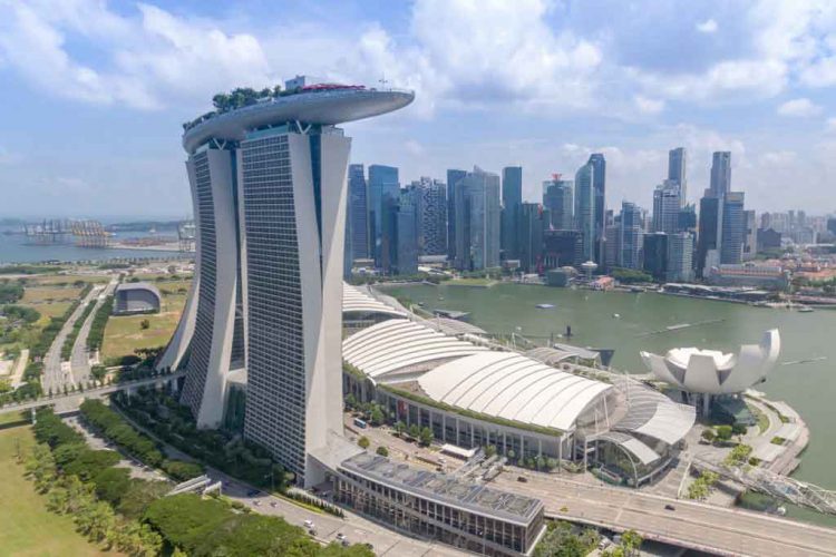 随着新加坡通过新的赌博税法案，赌场税率和许可证排他性提上日程