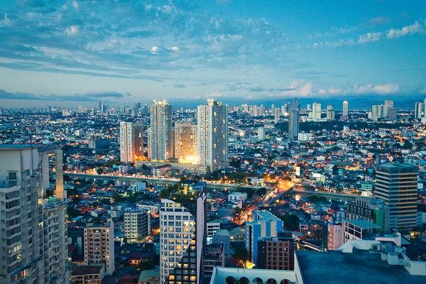理解东南亚：在差异与统一、传统与现代、高楼与棚屋之间
