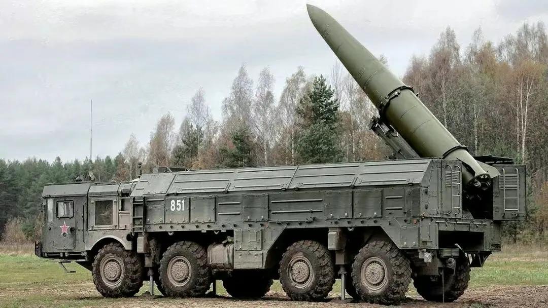 对付一个乌克兰，俄就投入10个导弹旅，当前我国需要多少导弹旅？