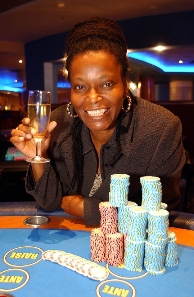 英国妇女在赌场狂赢近三百万，回故乡盖梦幻家园三周后遇害
