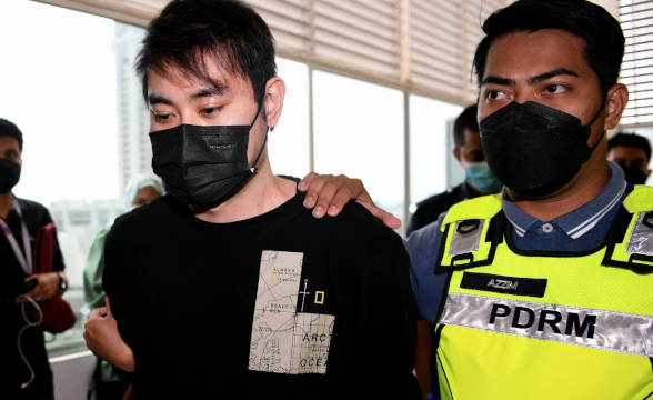 据称断牙领袖在马来西亚投降，获保释