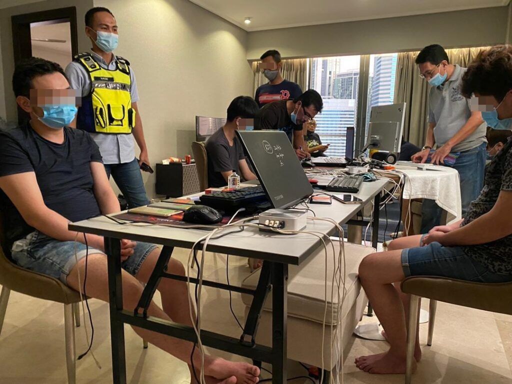 马来西亚警方捣破网赌呼叫中心 捕18名“菜农”