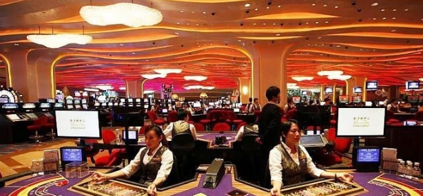 香港警方捣破网上百家乐赌场及非法赌场 拘捕59人