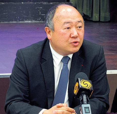 法国华人议员谈华埠建“赌场” 对安全问题做出解释.