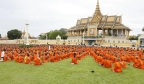 全民信佛的柬埔寨，为何成了令人绝望的黄赌毒“地狱”？
