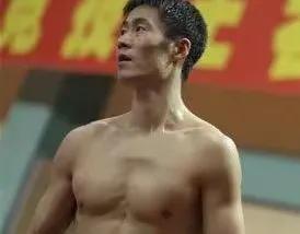 中国男乒30年十大名将：马龙是唯一，张继科创记录，许昕最可惜