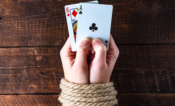 澳大利亚一名妇女在过去12年玩扑克损失35万美元