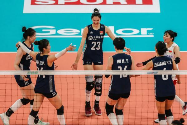 快讯丨中国女排3:0击败澳大利亚队晋级女排亚洲杯四强