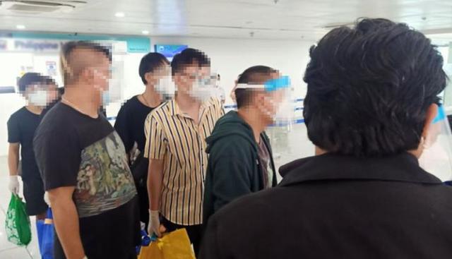第一批6名网络博彩中国员工被菲遣返