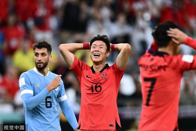 世界杯-黄义助失良机戈丁头球中柱 乌拉圭0-0韩国