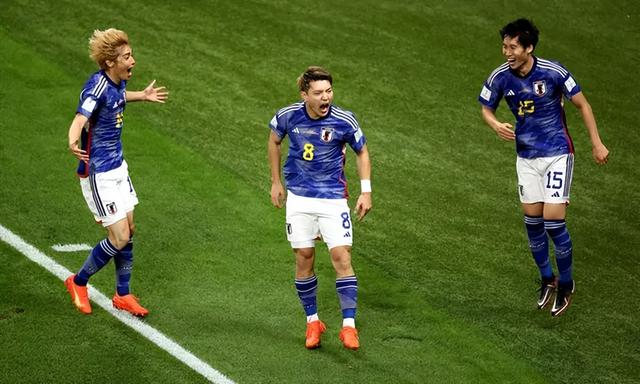 世界杯：德国1比2不敌日本，西班牙年轻有速度，德国小组出局？
