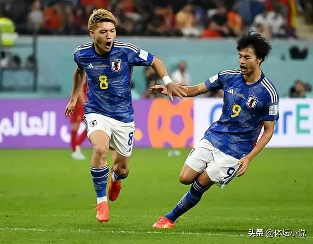 世界杯16强决出14席！日本击败西班牙抢下头名，比利时德国遭淘汰