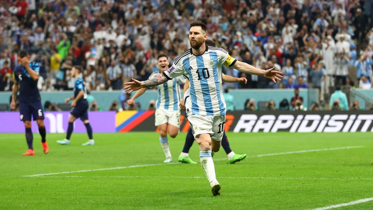 阿根廷击败克罗地亚，进入世界杯决赛，梅西的梦想得以延续