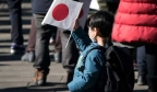 日本首相表示，日本正处于出生率下降的边缘
