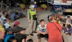 中缅泰联合反诈生效！泰国警方一次逮捕数十名非法入境的缅甸人