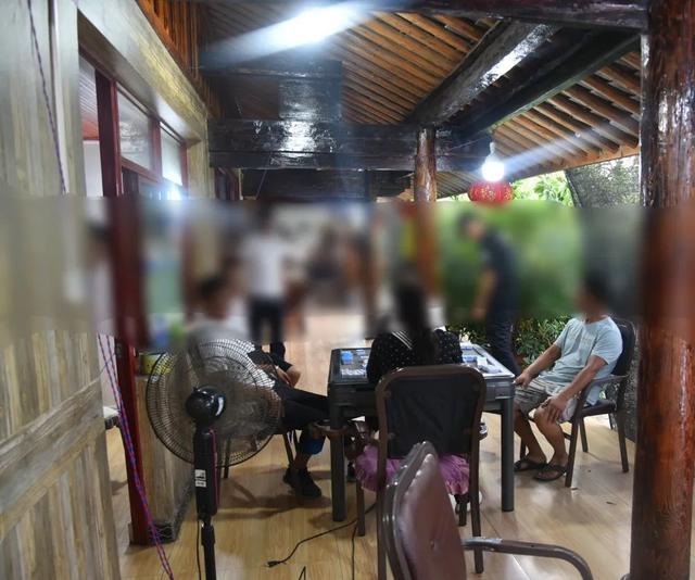 景东警方查破一起赌博案 抓获嫌疑人27人！