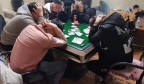 男子利用4个摄像头打麻将赌博获利70万，被警方抓获