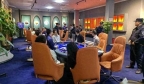广东有团伙利用德州扑克竞技馆变相组织赌博！警方多地收网