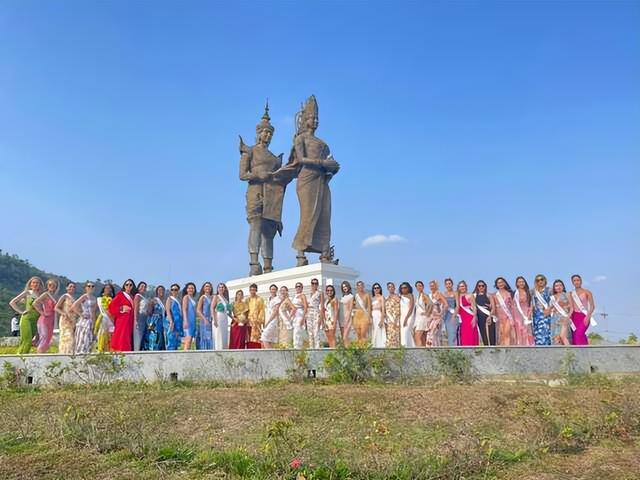 50多名国际小姐抵达柬埔寨西港