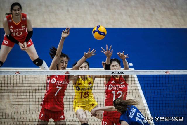 3-1！中国女排逆转塞尔维亚，收获8.42分，巴西站3胜1负积9分收官